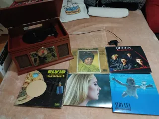 Tocadiscos Bluetooth Vinilo Marrón.