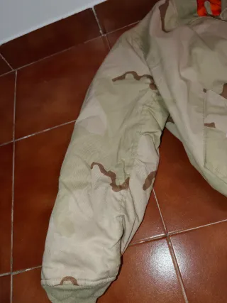 Chaqueta Alpha Industries MA1 Beige Naranja