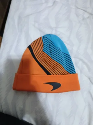 Gorro McLaren F1 Team Azul y Naranja