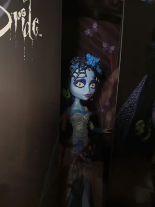 Monster High Skullector Novia Cadáver Emily