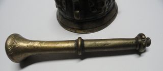 Mortero y Almirez Antiguo de Bronce