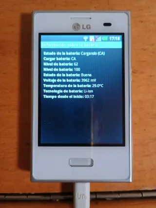 LG E400 Blanco, liberado, con cargador genérico