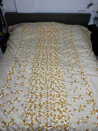 Lote 2 colchas El Corte Inglés bordadas