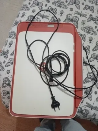 Impresora HP Blanca y Roja