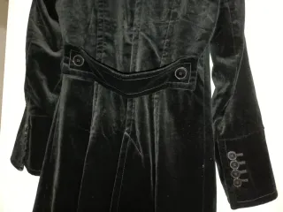 Abrigo Terciopelo Negro Fiesta. Largo.yt elegante.