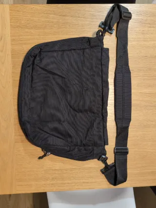 Bandolera Eastpak Negra