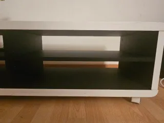 Mueble TV con ruedas