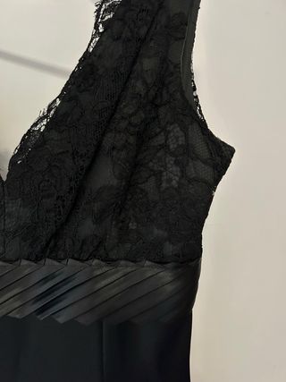 Vestido fiesta negro encaje talla 40.