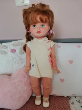 Muñeca Sabela Famosa en caja