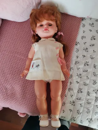 Muñeca Sabela Famosa en caja