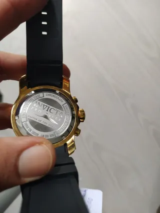 Relógio Invicta Dourado e Azul Cronógrafo