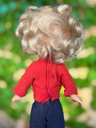 Muñeca Lesly de Famosa