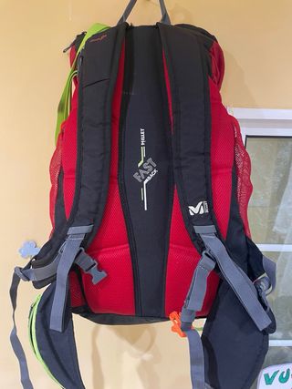 Mochila Millet 30L con sistema Fast Back