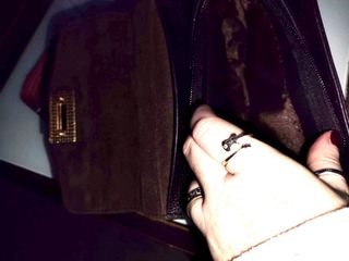 Bolso joya negro y rojo 15x14cm