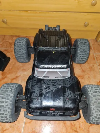 Arrma Outcast EXB 6S 1/8