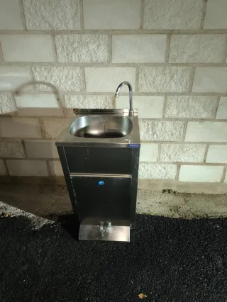 Expositor Pescado Acero Inox + Lavamanos