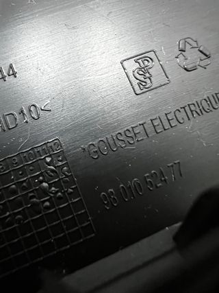 Acabamento de Porta Peugeot Citroen 9801052477