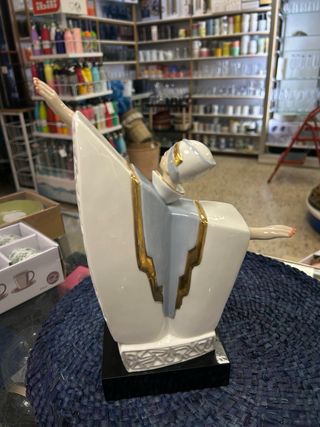 Figura porcelana NAO Bailarina Art Deco