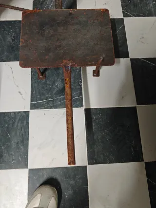 Lote 4 Planchas y 2 Paelleros Metal