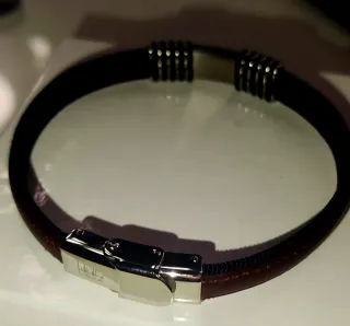 Pulsera Liska Cuero Negra y Marrón Cierre Metal