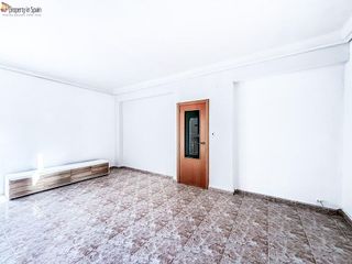 Piso en venta en Carolinas Altas en Alicante