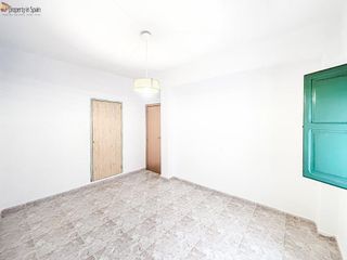 Piso en venta en Carolinas Altas en Alicante