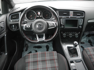 Volkswagen Golf GTI VII 2015