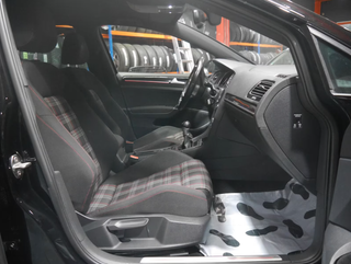 Volkswagen Golf GTI VII 2015