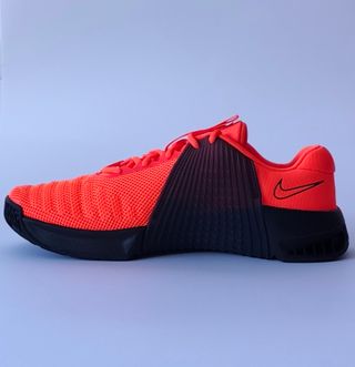 T43 - Nike Metcon 9 Hombre - hyper crimson-black