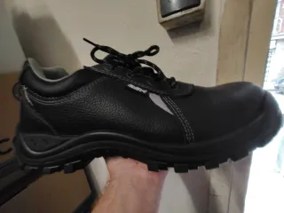 Zapatos de trabajo talla 47
