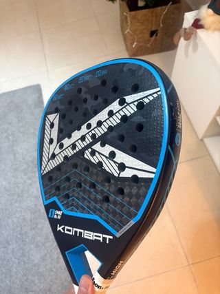 Pala de pádel Kombat SWAT Mk. III Edición limitada