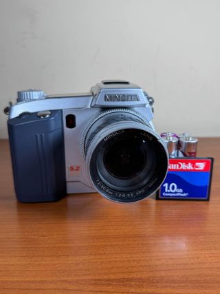 Minolta Dimage Z7 Fotocamera Digitale 5.2 MP