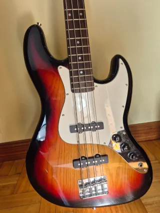 Bajo Eléctrico Storm y Amplificador Fender