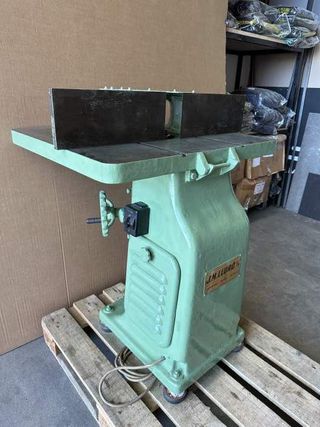 TUPI INDUSTRIAL CARPINTERO J.M. LLURÓ S/A