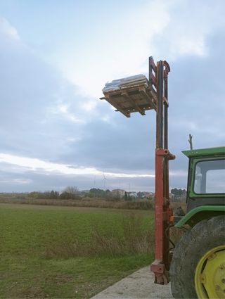 Toro elevador para tractor