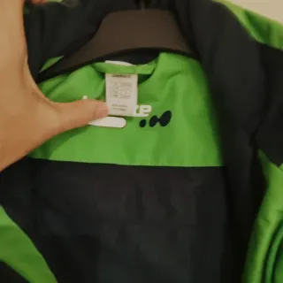 Mono esquí verde 10 años.