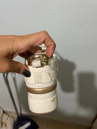 Zapatillas blancas con plataforma