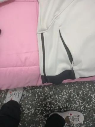 Sudadera con capucha y cremallera mujer