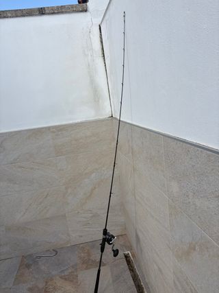 Caña y carrete pesca barco jigging