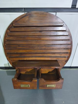 Consola de madera maciza de Teca Porta CDs.