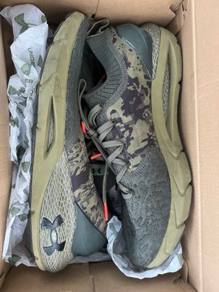 Zapatilla Under Armour Camuflaje Verde
