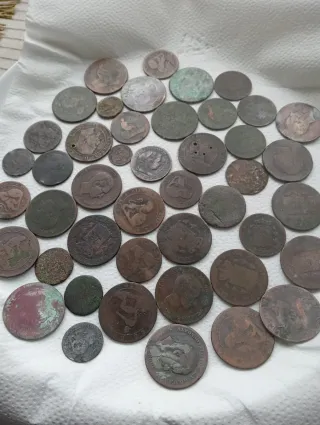 Lotto di monete in rame. 45 pezzi