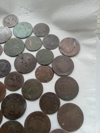 Lotto di monete in rame. 45 pezzi