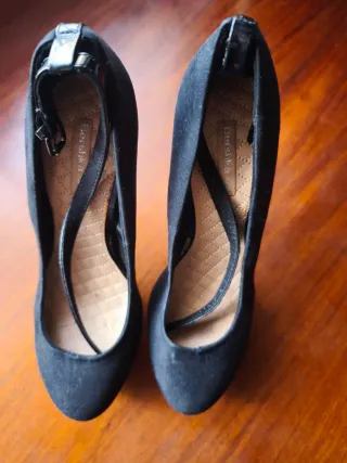 Zapatos de tacón negros