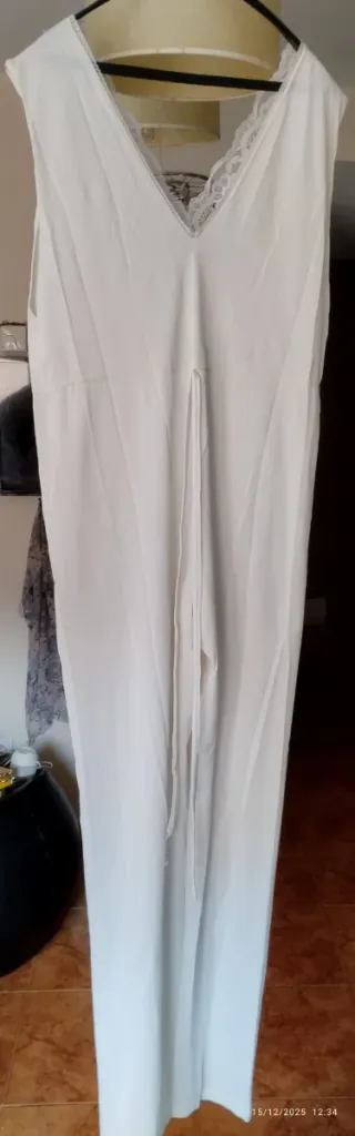 Mono de mujer pantalón seda blanco