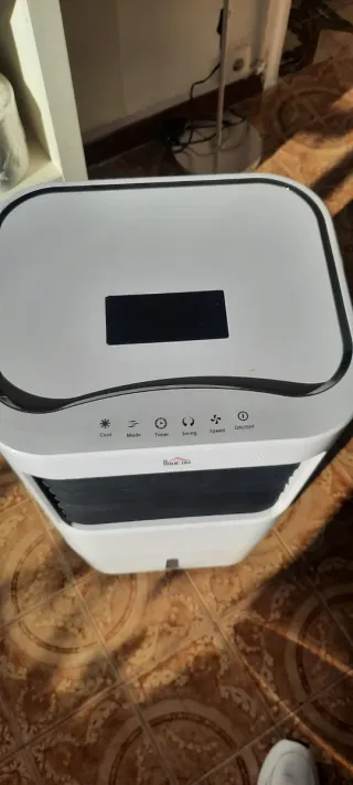 Aire Acondicionado Portátil HOMECOM Blanco