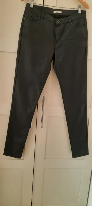 Pantalón Esprit efecto cuero gris T.40