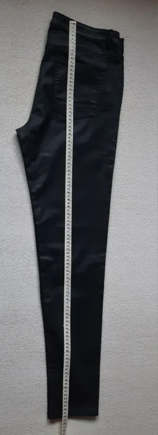 Pantalón Esprit efecto cuero gris T.40