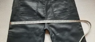 Pantalón Esprit efecto cuero gris T.40