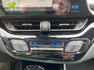 IMPECALE!!! TOYOTA CH-R ADVANCE